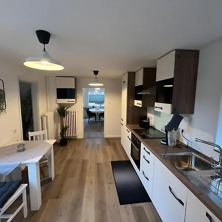 Elasferienhaus 招待所 Marne