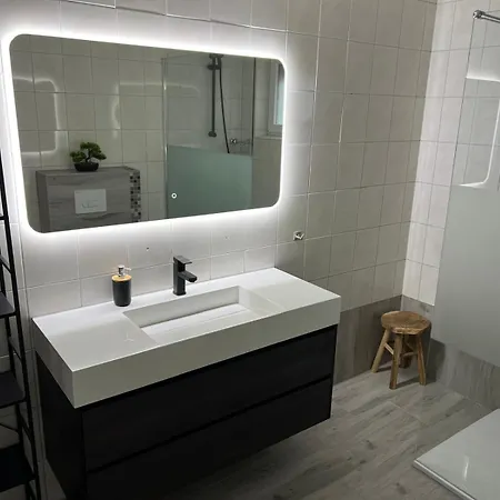 Elasferienhaus 招待所 *